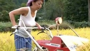 Japanese Mom Ayano Murasaki Rubs Her Tits And Pees In The Field